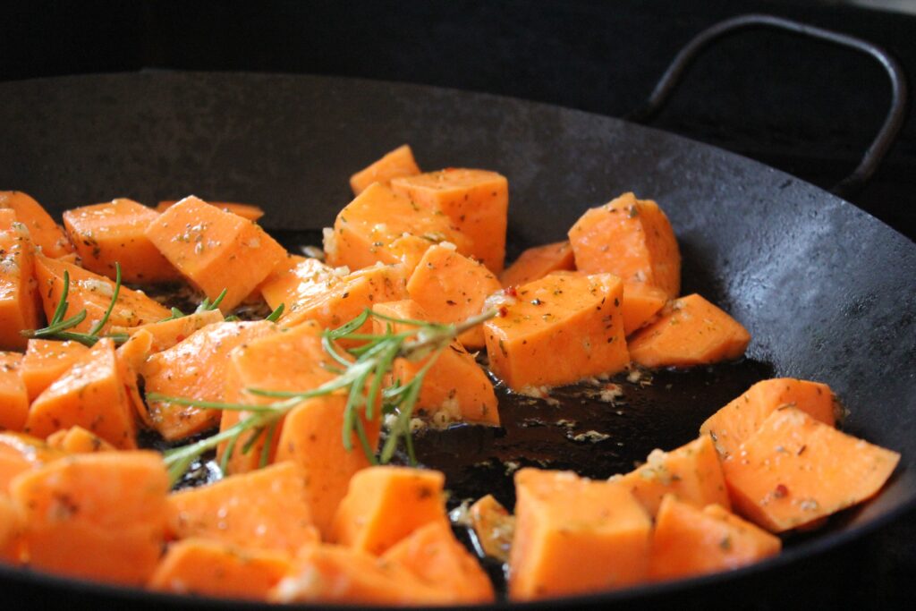 mondgesicht-sweet-potatoes-8295778